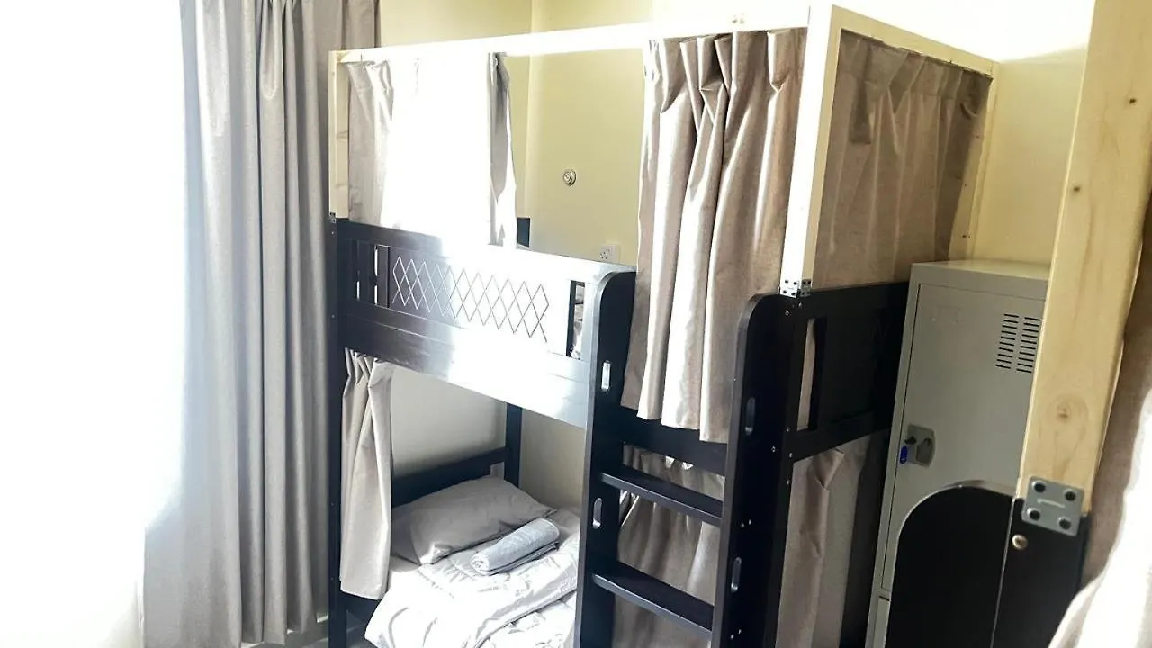 Rest House Hostel Абу-Даби